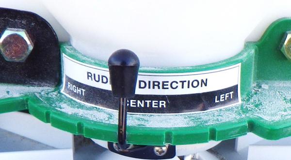 Figure 4. Use only the center rudder position